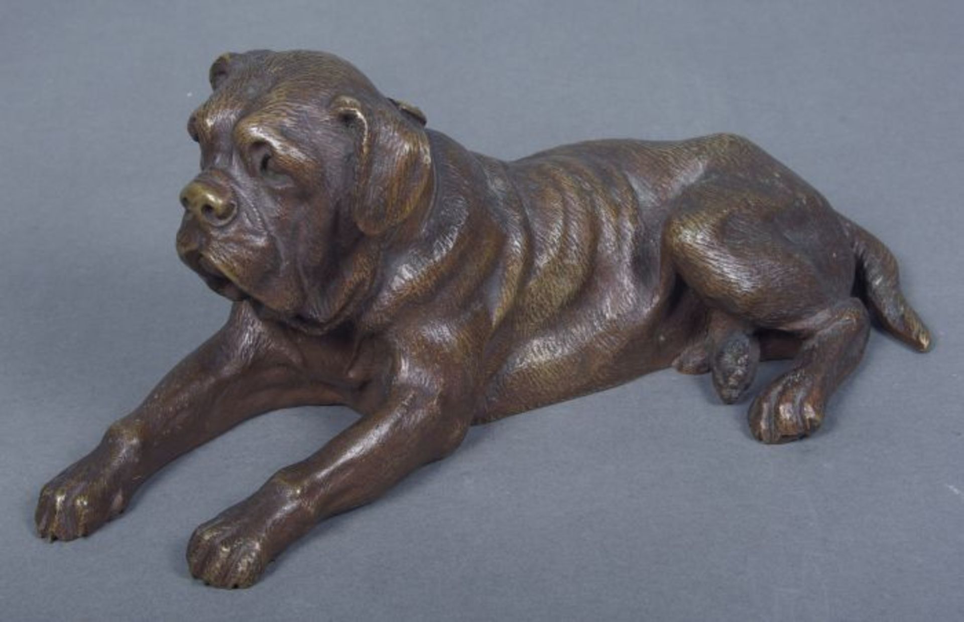 Wohl Charles Mercié Gantrago (in Spanien/Frankreich tätig, 1881/1900)liegender Mastiff, Bronze, - Bild 2 aus 3