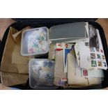 A suitcase of stamps, very large quantity. Mainly GB and a tray of catalogues.