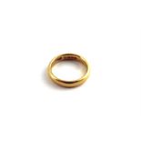 A 22ct. gold wending band, hallmarked 22ct. Birmingham. (4.8g).