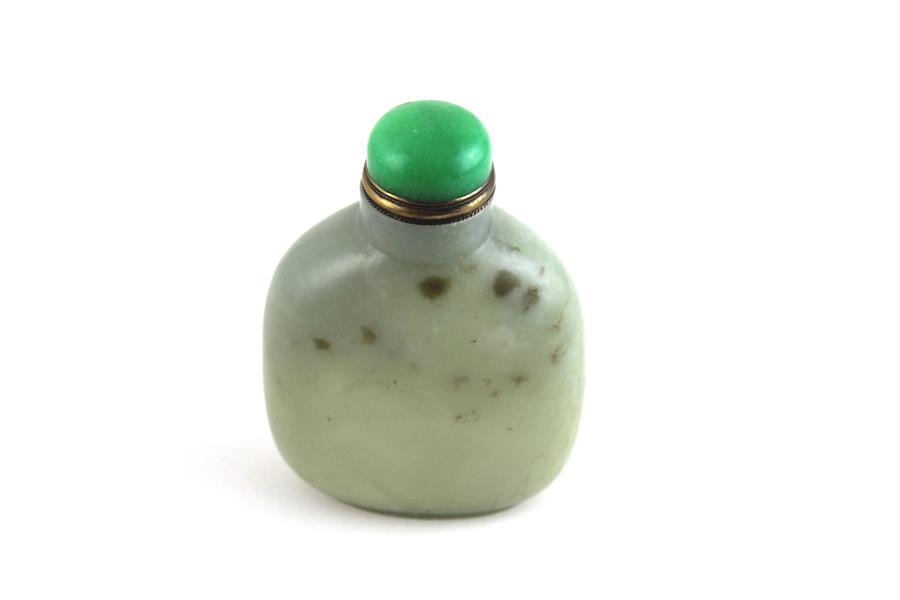  A 19th cent Chinese Jade Snuff bottle. H10 cms