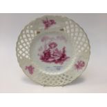 A Minton reticulated plate