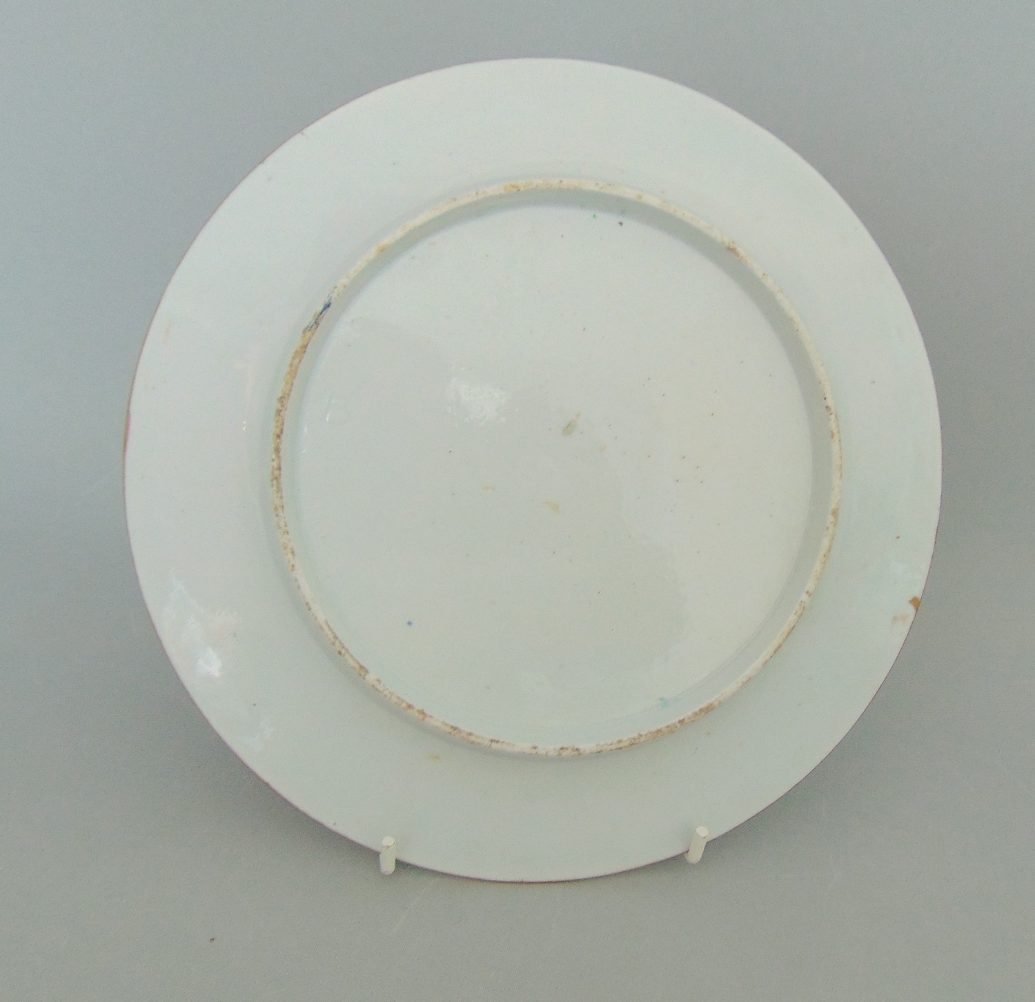 A Barr Worcester Plate Decorated in Kakiemon Style Circa 1792-1807 Incised B Size - Image 2 of 2