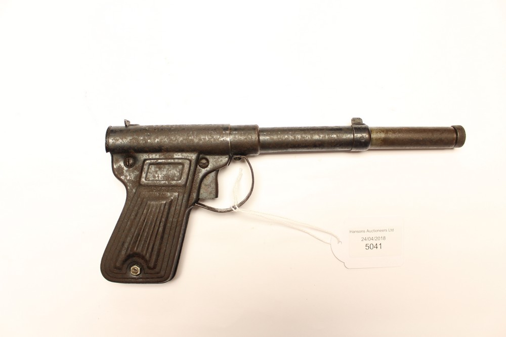 "Limit" Pop Out Air pistol. .177 cal. Wartime finish. Complete in working order.