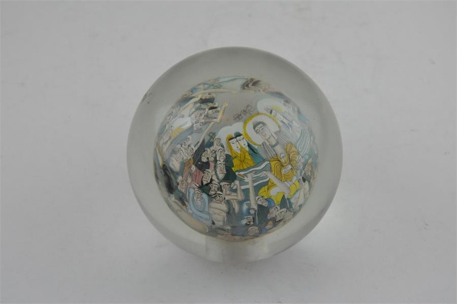 A Chinese reverse painted glass paperweight, early 20th century, of spherical form, interior reverse - Image 4 of 5