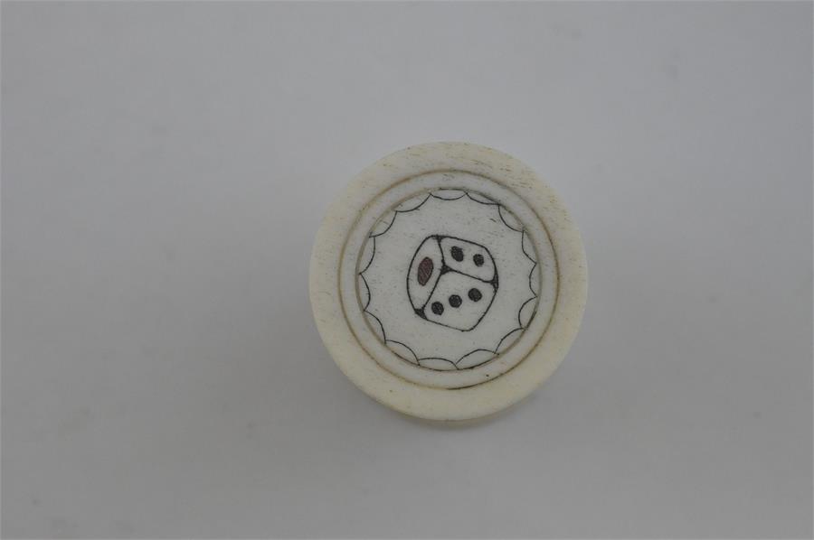 A turned, carved and stained ivory dice shaker/case and dice, 19th century. the case/shaker of - Image 5 of 7