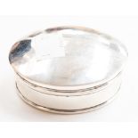 A George V silver ring box, fitted interior, Horton & Allday, Birmingham,