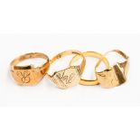 Three 9ct gold rings gentleman signet a/f, approx 9.5gms, together with a 22ct gold band, approx 3.