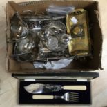 A quantity of silver plated items to include flatware, a cruet set, trays, etc,