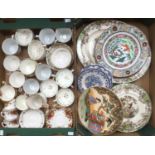 A quantity of ceramics, including Royal Albert 'Old Country Roses' tea wares,