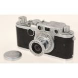 Leica: A Leica IIf camera body, serial number 762971, complete with Leitz Elmar f=5cm 1:3.