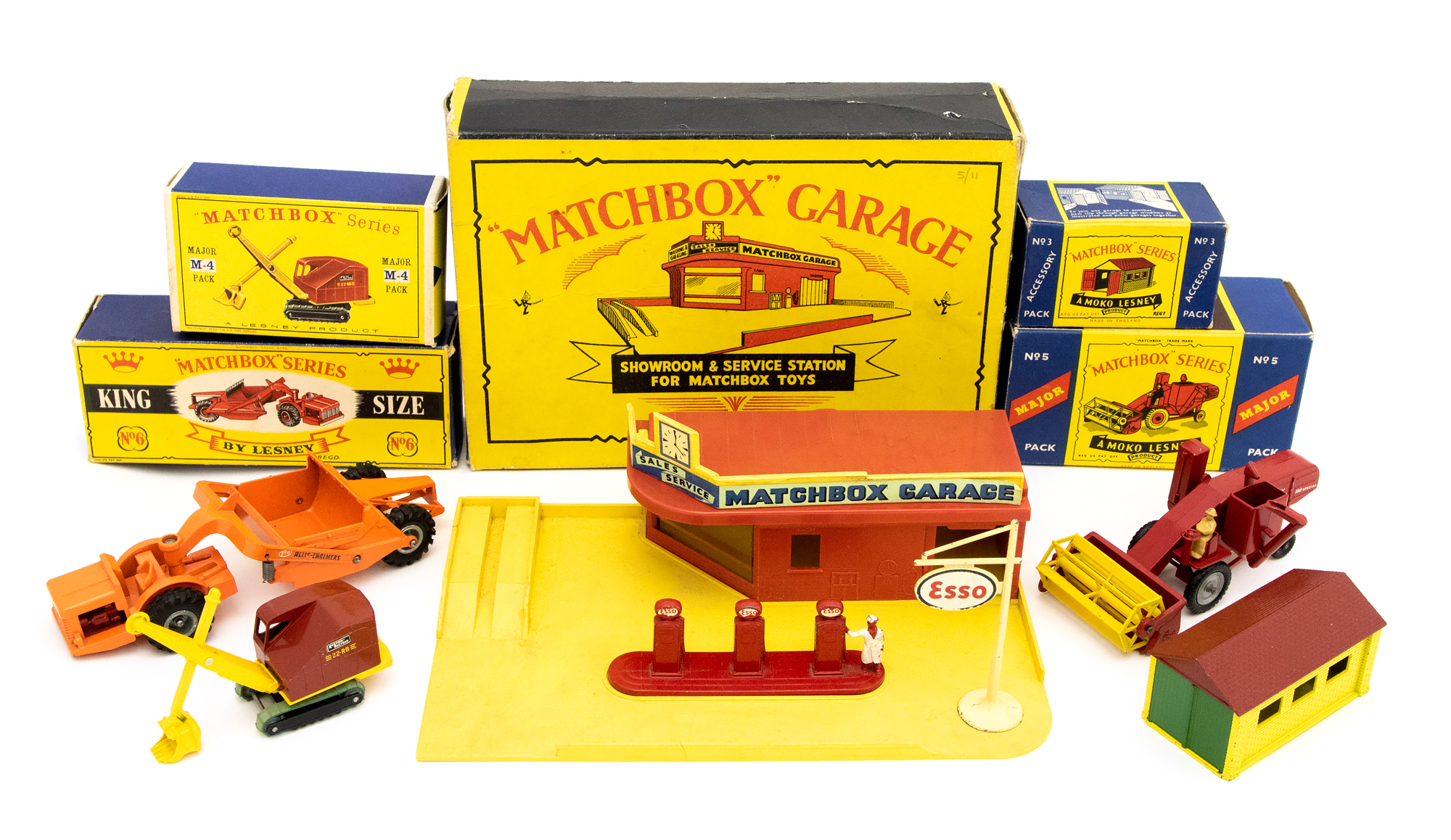 Matchbox: A boxed garage together with a No.