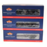 Bachmann: A boxed Class 4F 0-6-0 locomotive, BR Black Late Crest, 31-882,