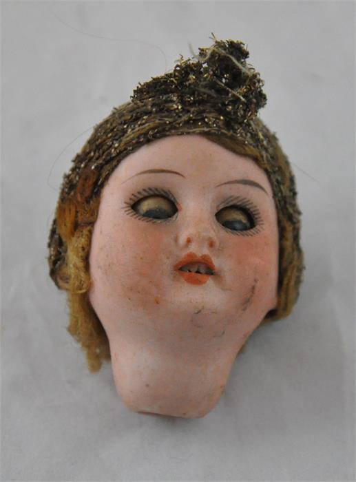 A signed dolls head, together with a collection of miniature dolls and doll's glass eyes. (qty) - Image 2 of 3