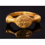 Early Byzantine Gold Ring with Symbolic Cross, Circa 4th - 6th Century AD.