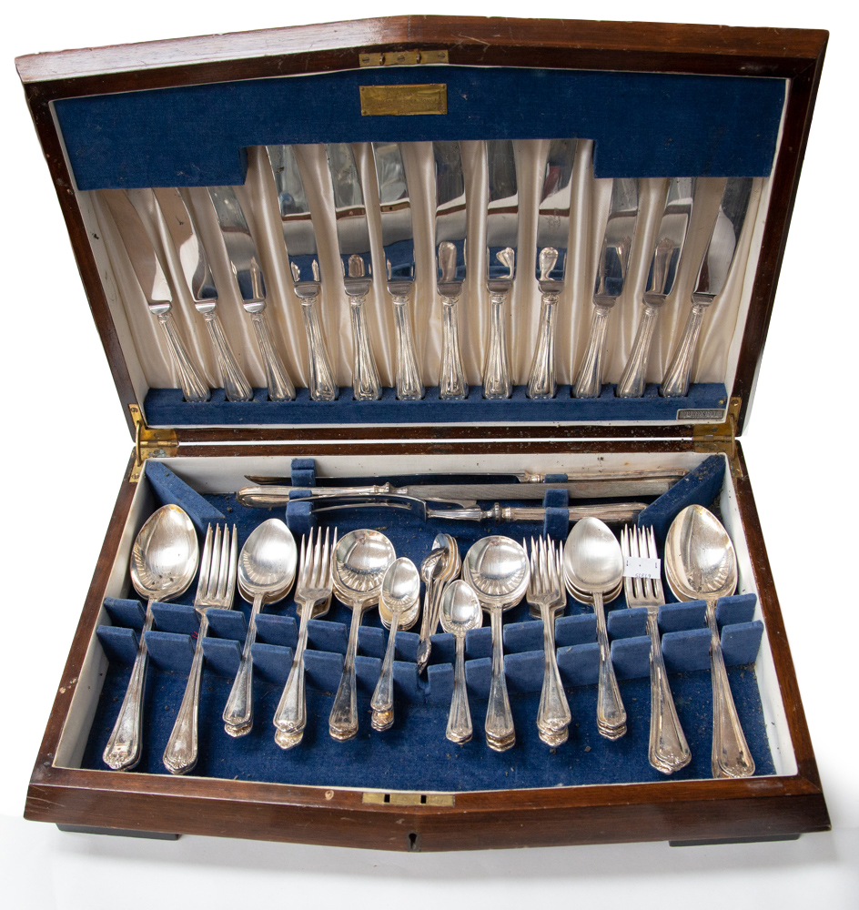 A Canteen of Silver Plated Cutlery. - Image 3 of 3