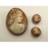 A 9ct gold framed cameo brooch (shell) W.T.T.