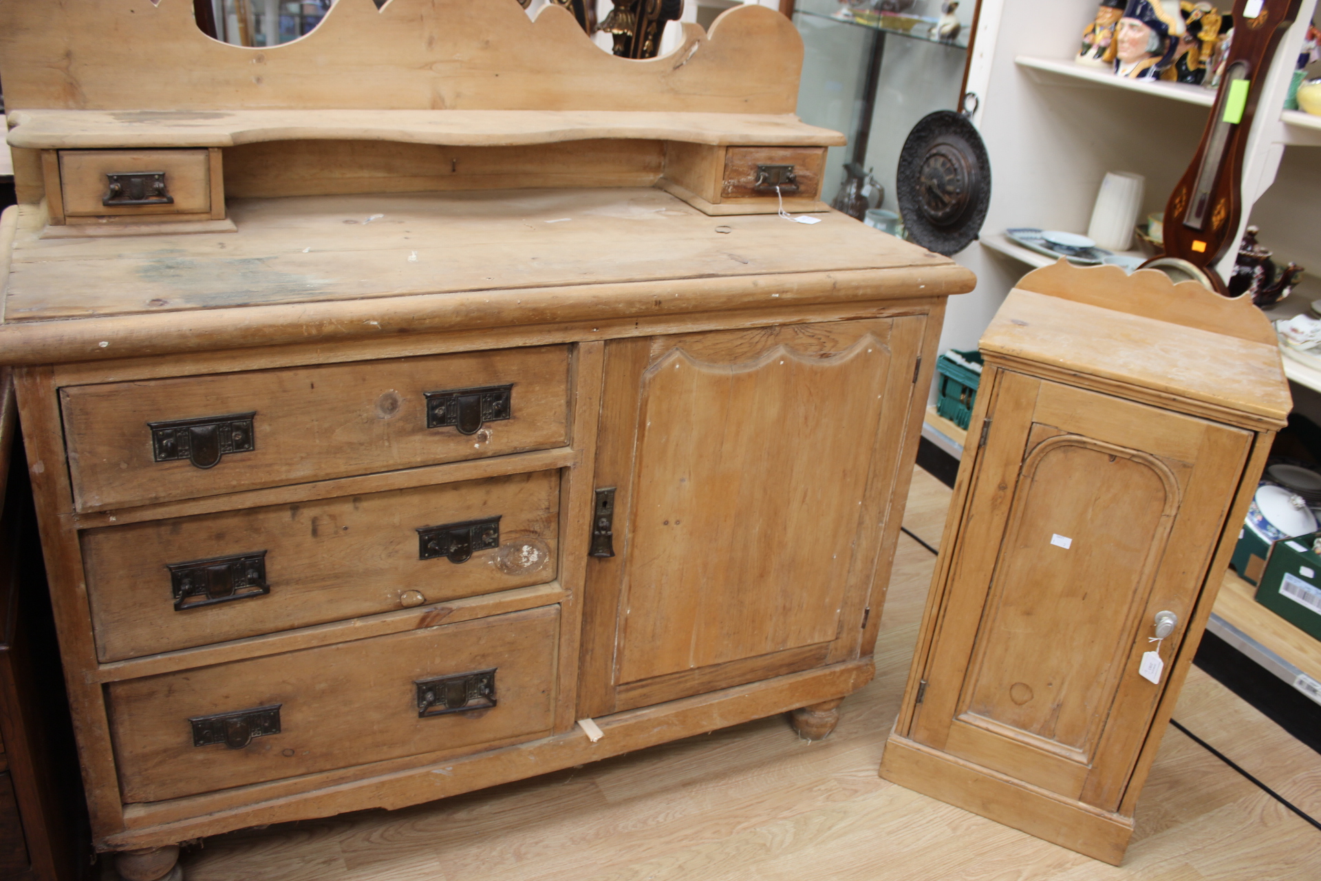 An Edwardian pine dressing chest,