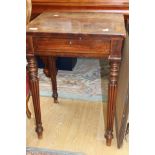 An early 19th Century mahogany ladies work table, circa 1820 fitted with a single drawer,