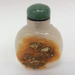 A shallow agate snuff bottle