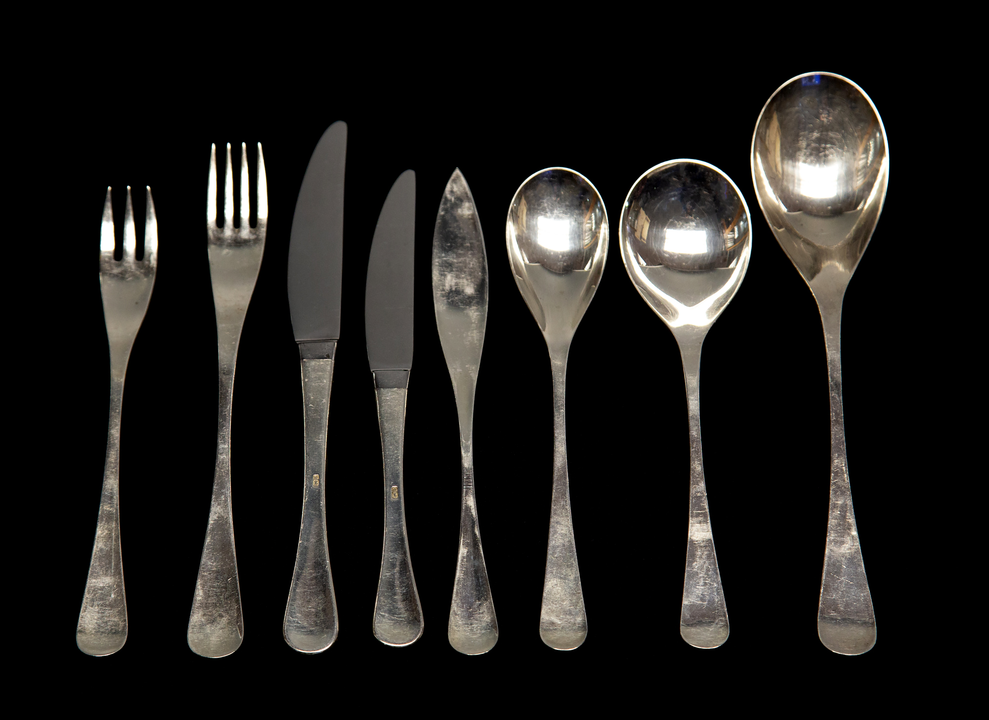 A Contemporary silver Old Hall Alveston pattern six piece cutlery set by Robert Welch for Heal's,
