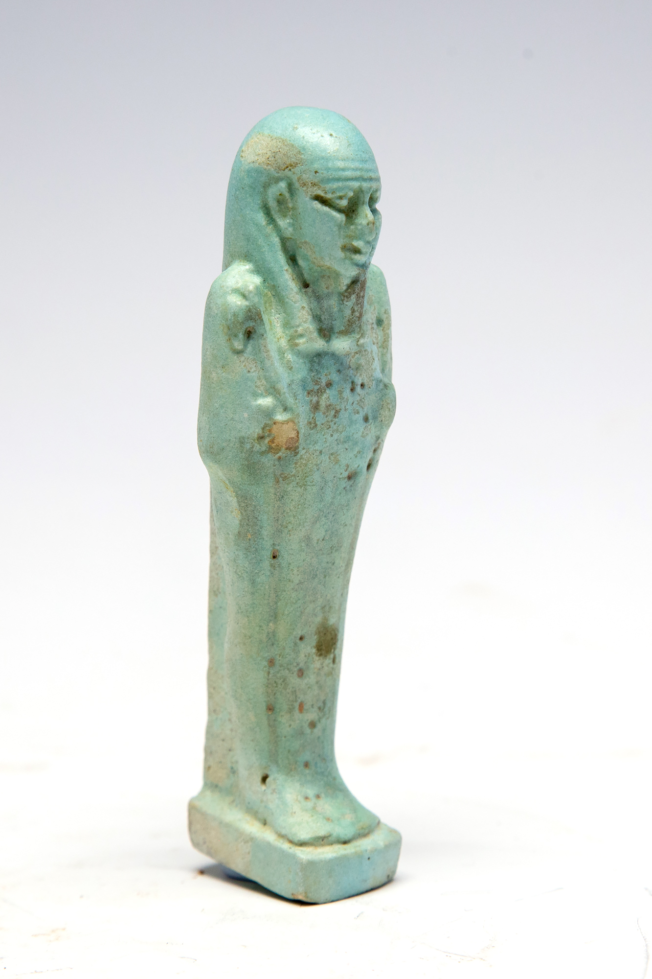 Egyptian faience shabti figure Late Dynastic Period, C. 664 BC - 332 BC. A beautiful light blue - Image 3 of 5