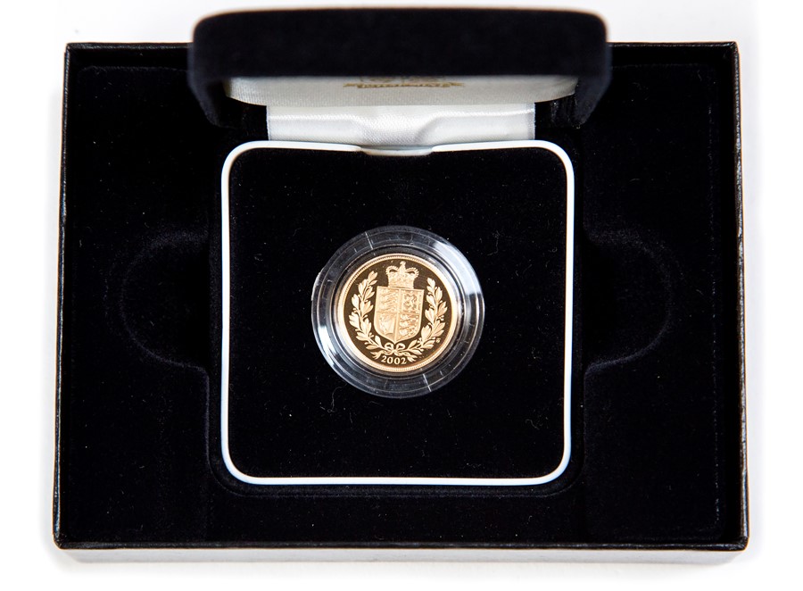 Proof Sovereign 2002 in case, with certificate