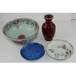 **REOFFER JAN ETWALL £30/£40** Four Chinese and other oriental ceramic porcelain items, to