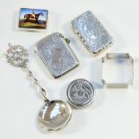 A collection of silver comprising an Edwardian snuff box, Chester 1904,