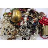 A large quantity of jewellery rings, clip earrings, brooches, bangles, bracelets,