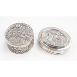 Continental 19th Century silver oval travelling communion box with crucifixion scene, 9 x 7.