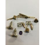 A collection of Masonic jewellery to include cufflinks, tie pins,