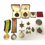 WW1 British War & Victory Medals to 815071 Gnr JH Turner, RA. Complete with ribbons.