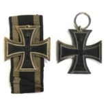 WW1 Imperial German Eisernes Kreuz 2. Klasse 1914. Iron Cross 2nd class. Two examples.