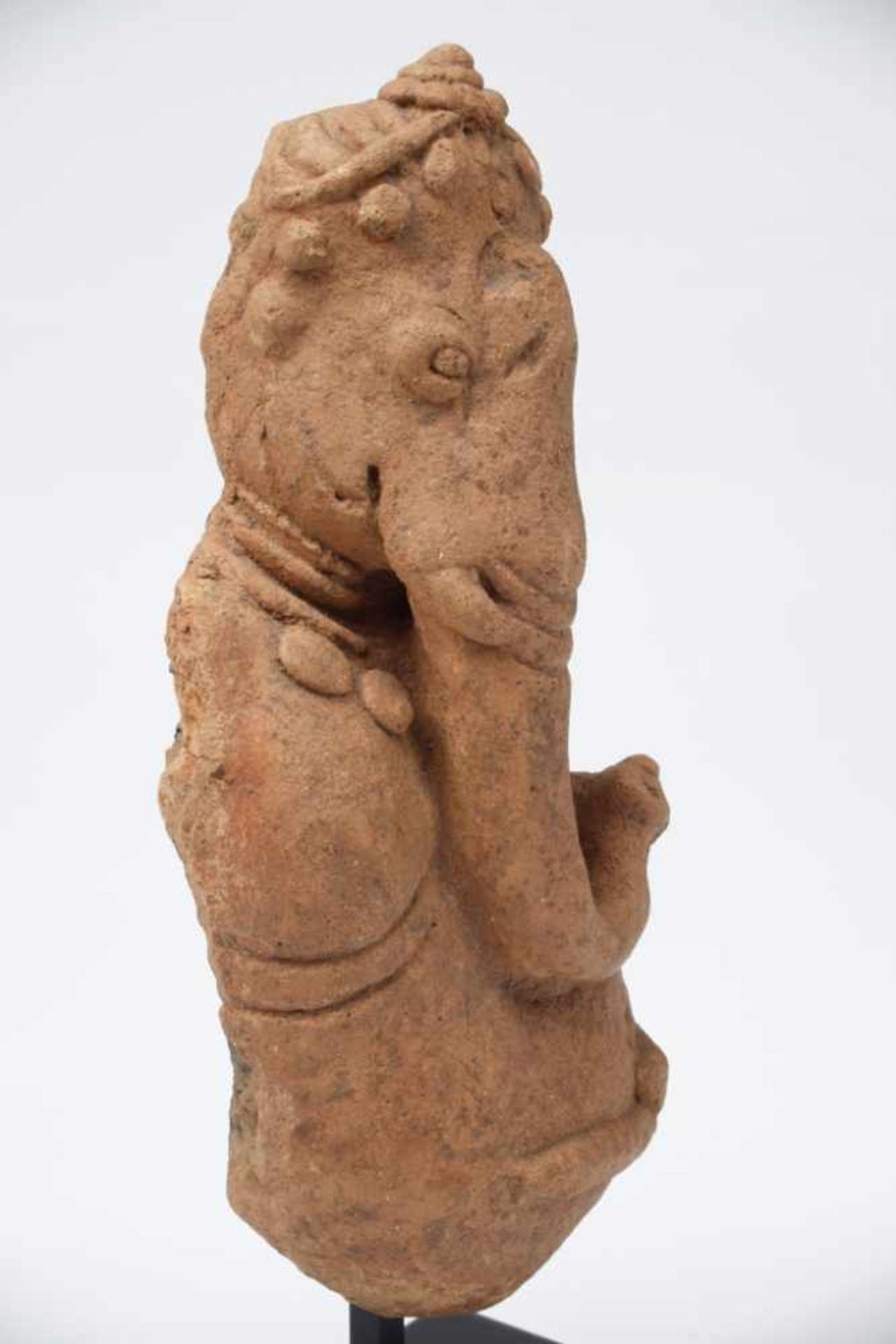 GANESHA Clay, India, 5th - 6th centuy, H: 29 cm / W: 14 cm Unusal body of Ganesha, - Bild 2 aus 3