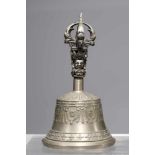 GHANTAbronze bell with silver handle,Tibet, 19th centuryH: 16 cmHandle is surmounted with half