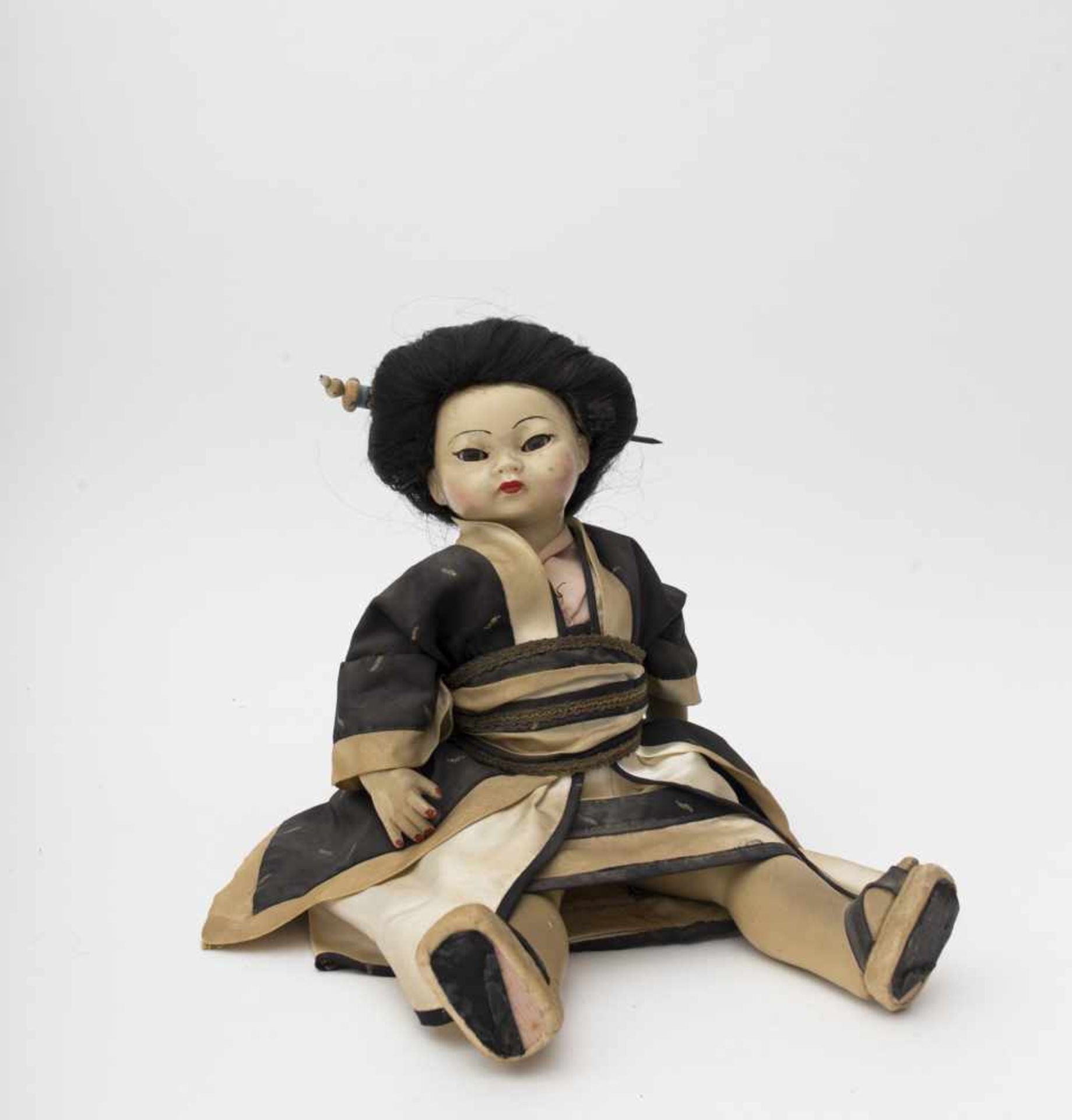 Japanese doll Damaged composition head, black sleeping eyes, straight body, original clothes, H=