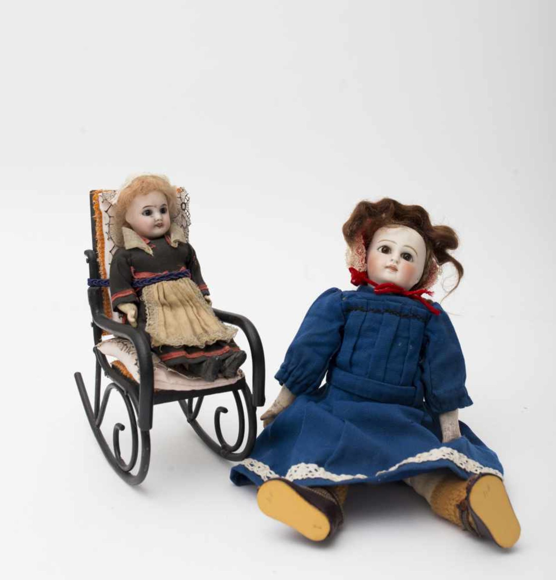 BAHR and PROSCHILD Doll With biscuit head, closed mouth, no brand, fixed brown eyes, original