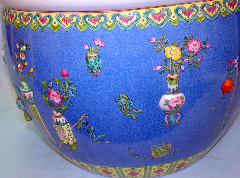 Large Impressive Republic Period Fish Bowl/Jardiniere, Famille Rose Decoration. - Image 2 of 2