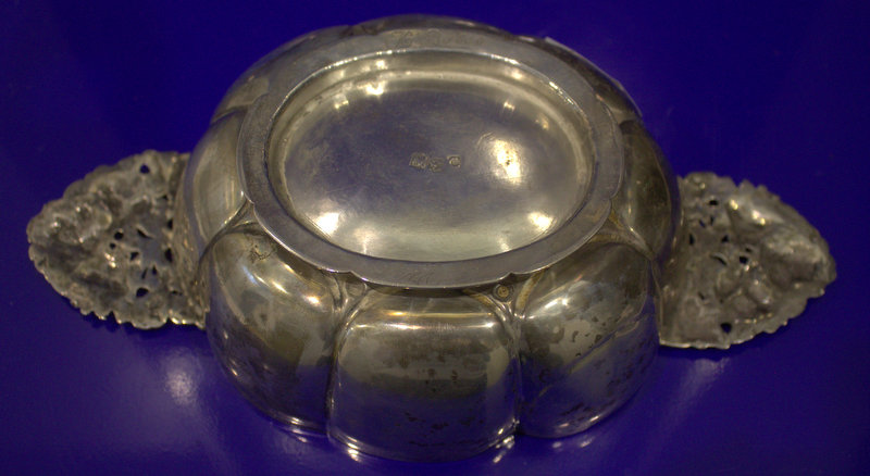 Rare Charles II Double Handled Silver Porringer, Of Lobed Form, With Cast Pierced Handles - Image 3 of 3