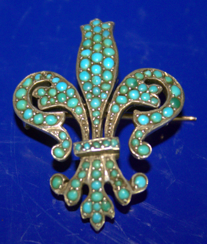 Victorian White Metal Fleur-De-Lys Brooch Set With Turquoise, 1.5 x 1.1 Inches