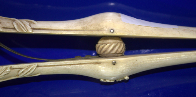 Victorian Carved Ivory Glove Stretcher, Carved To The Handle With Floral Decoration And Carved - Image 2 of 2