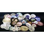 Box Of Misc Pottery And Collectables, Comprising Cabinet Plates