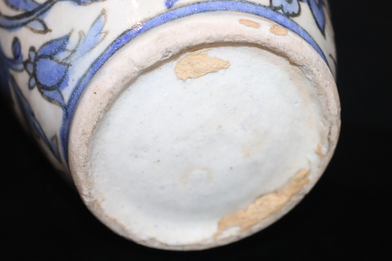 Antique Iznik Pottery Vase, Ovoid Shape Decorated With Bird And Flower - Image 4 of 4