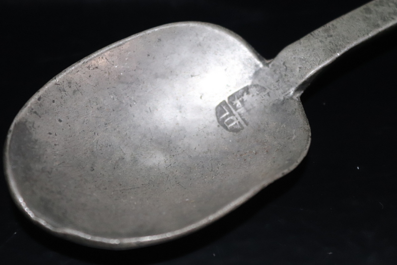 Set Of Three Pewter Trefid Spoons, All With Touch Marks, Length 7 Inches. c1700 - Image 3 of 5