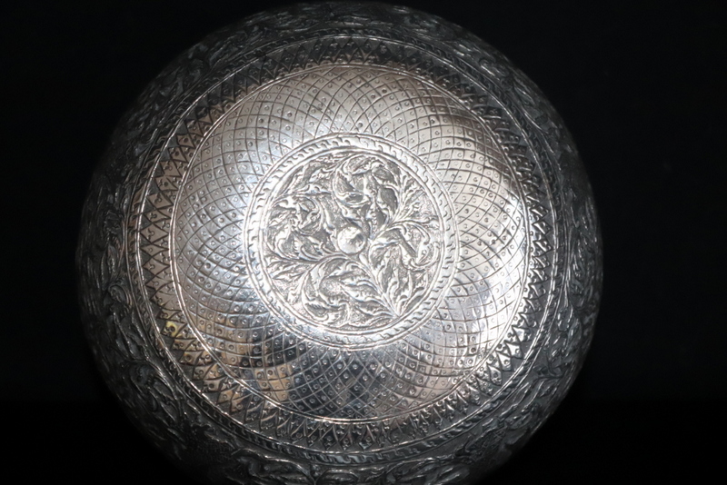 19thC Burmese Silver Bowl, Finely Embossed With Dancing Temple Girls - Image 5 of 6
