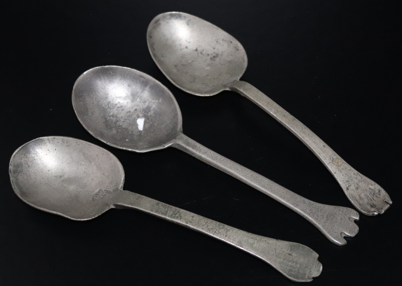 Set Of Three Pewter Trefid Spoons, All With Touch Marks, Length 7 Inches. c1700