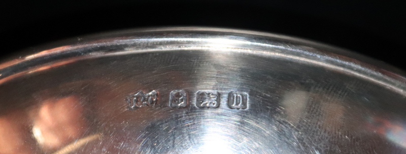 Pierced Silver Bowl, Of Unusual Form, Raised On 3 Scrolled Fee - Image 3 of 4