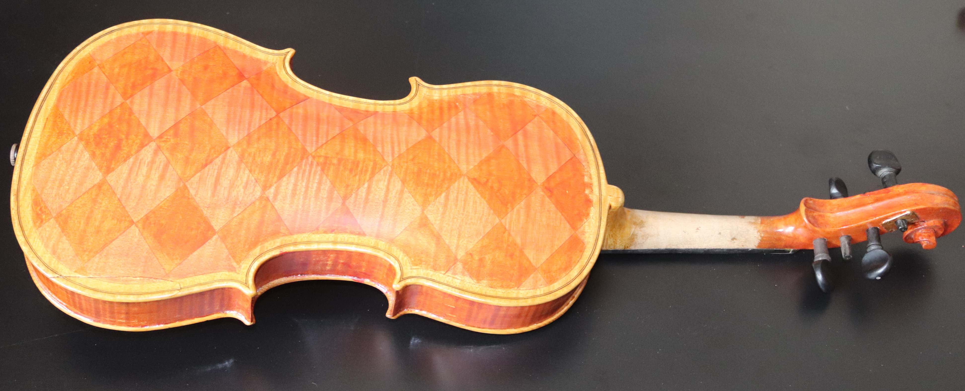 Decorative Violin With Diamond Decorated Body, Two Piece Back With Split To Edge, Overall Length 23. - Image 4 of 6