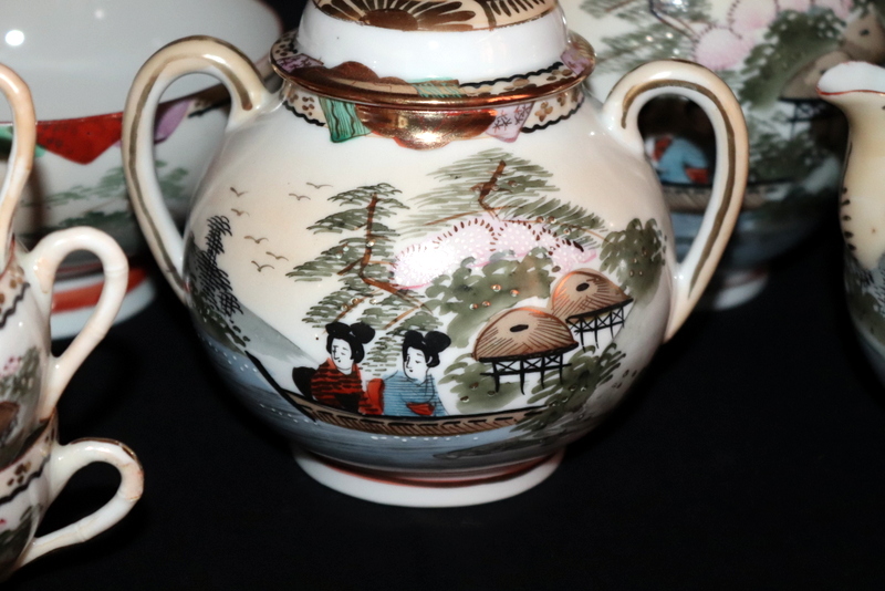 Oriental Tea Set, Painted Figures In Boat With Mountain Scene - Image 2 of 4