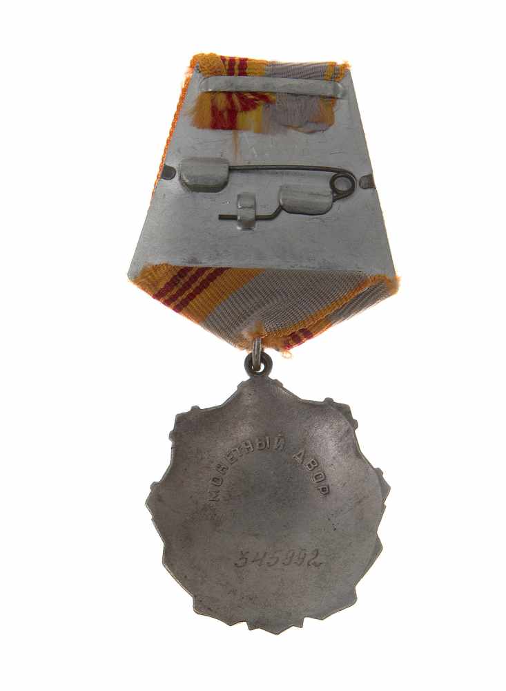 TWO SOVIET ORDERS OF LABOR GLORY, 3RD CLASS AND THE RED BANNER OF LABOR 1) Order of Labor Glory, 3rd - Image 2 of 4